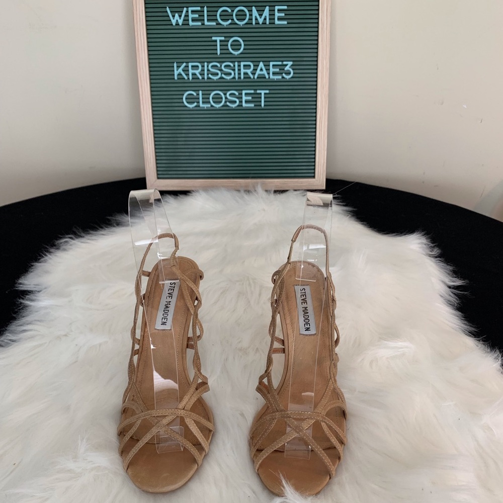 🌟HP🌟 Steve Madden Nude Sandals Size 6.5